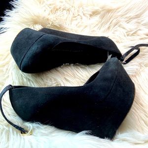Authentic Giuseppe Zanotti platforms 37.5